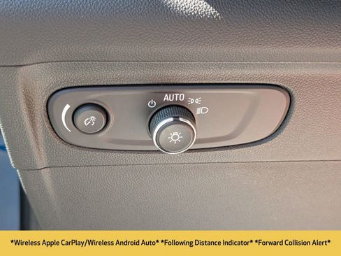 Used 2023 Buick Envision Preferred AWD/4WD image 9