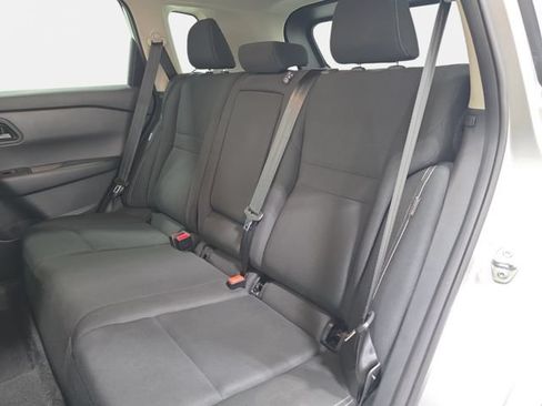 Used 2024 Nissan Rogue S AWD/4WD image 13