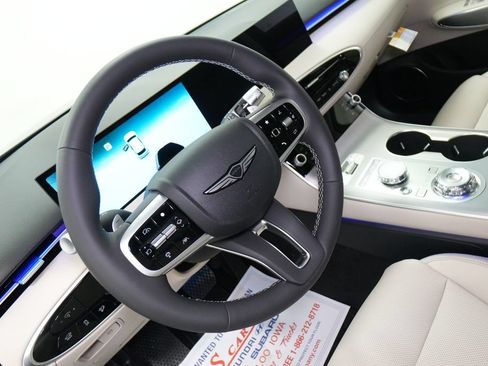 New 2026 Genesis GV70 2.5T Select AWD/4WD image 13