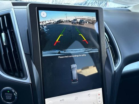 Used 2024 Ford Edge SEL image 28