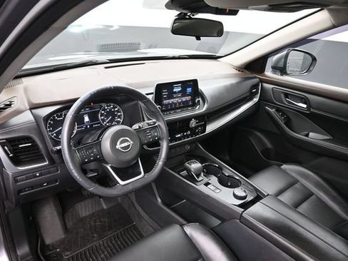 Used 2022 Nissan Rogue SV w/ SV Premium Package AWD/4WD image 10