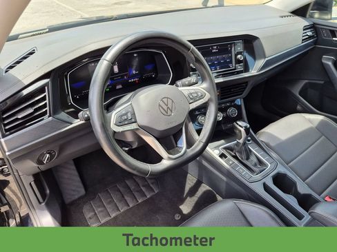 Used 2024 Volkswagen Jetta SE FWD image 33
