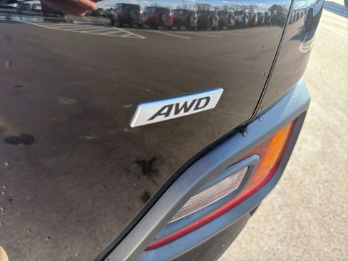 Used 2018 Hyundai Kona SE image 7