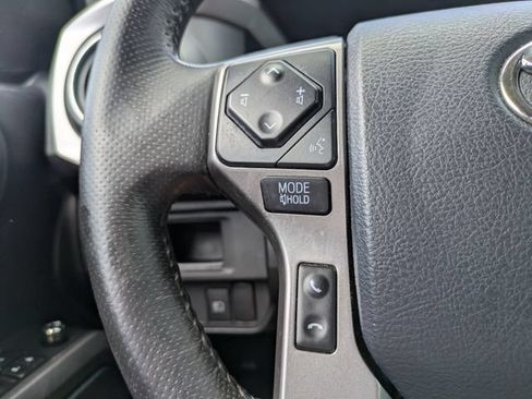Used 2018 Toyota Tacoma SR5 RWD image 24