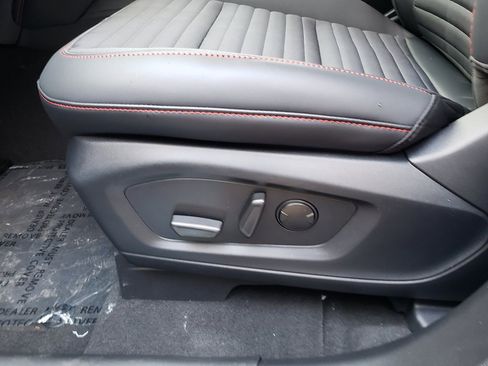 New 2026 Ford Explorer ST-Line w/ ST-Line Street Pack image 20