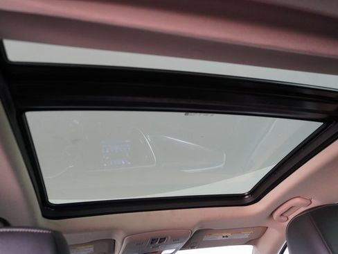 Used 2017 Buick Envision Essence image 35