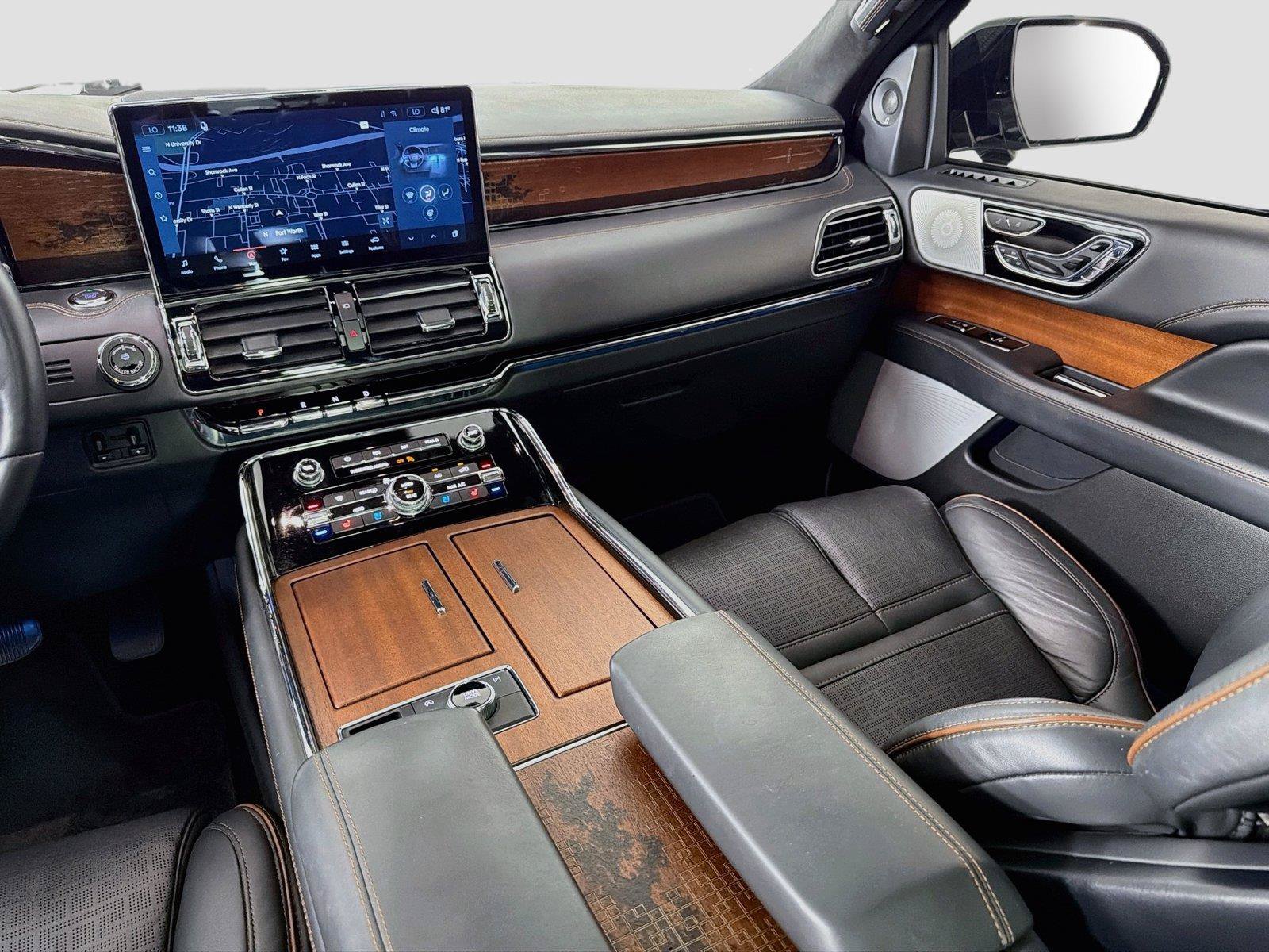Used 2023 Lincoln Navigator Black Label AWD/4WD image 25