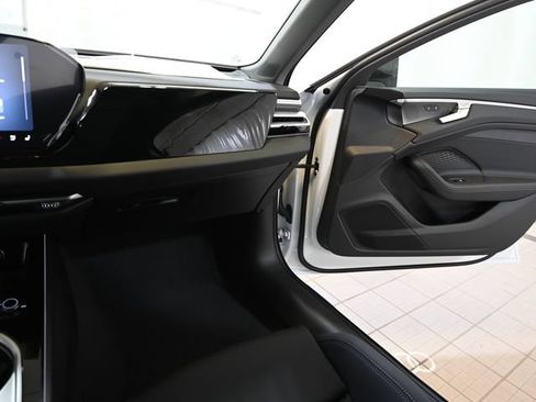 Used 2026 Audi A6 Premium Plus AWD/4WD image 32