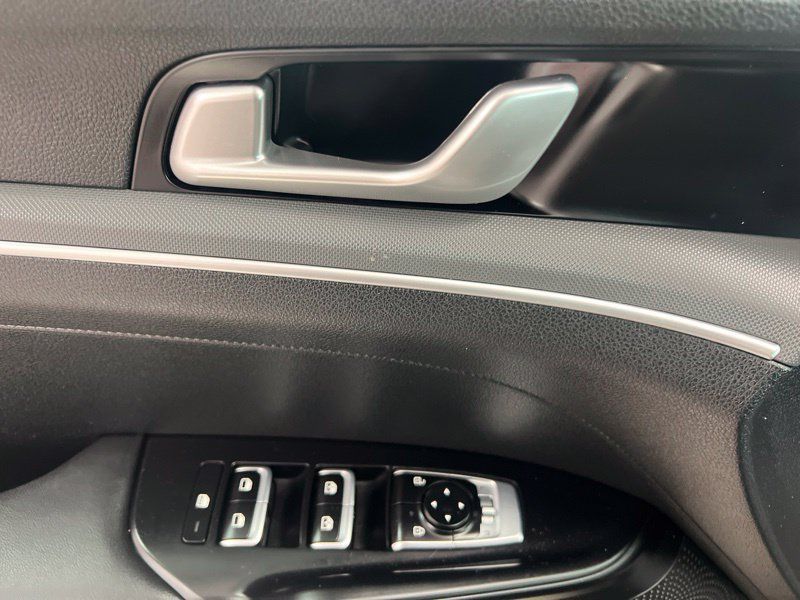 Used 2022 Kia K5 GT-Line FWD image 19
