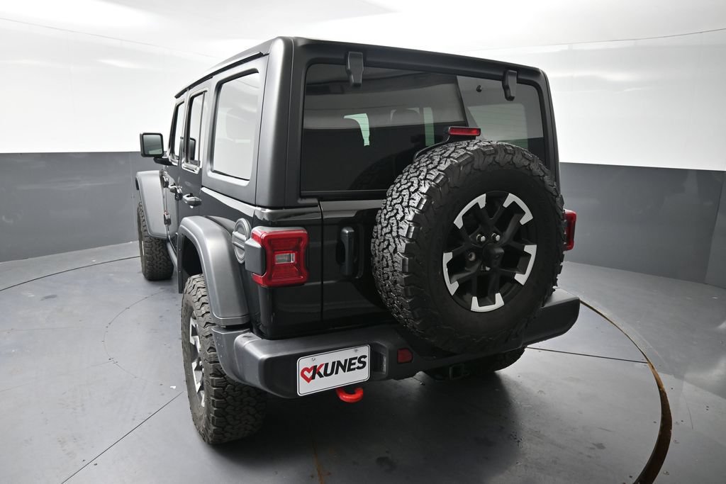 Used 2025 Jeep Wrangler Unlimited Rubicon AWD/4WD image 14