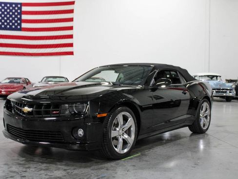 Used 2013 Chevrolet Camaro SS w/ RS Package image 10