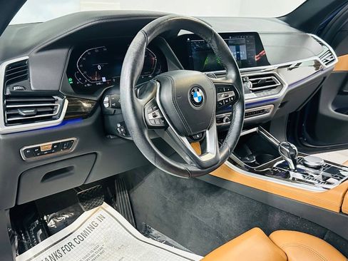 Used 2021 BMW X5 xDrive40i w/ Convenience Package AWD/4WD image 11