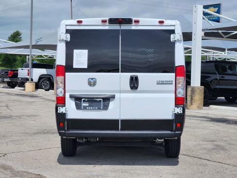 Used 2025 RAM ProMaster 2500 w/ U-Haul Equipment Group FWD image 6