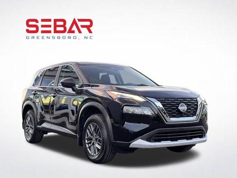 Used 2023 Nissan Rogue S image 3