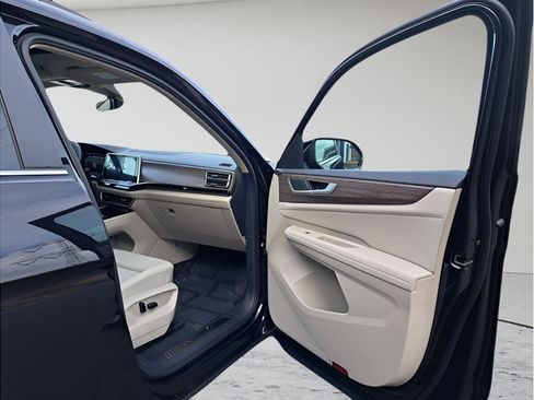 New 2025 Volkswagen Atlas SEL AWD/4WD image 16
