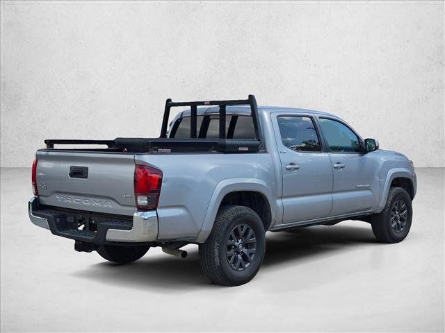 Used 2021 Toyota Tacoma SR5 AWD/4WD image 5