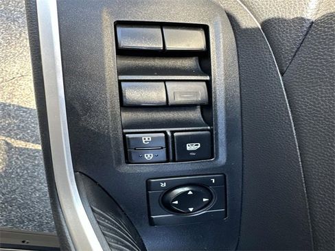 Used 2021 Toyota RAV4 XLE image 18