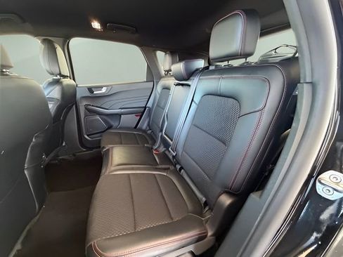 Used 2025 Ford Escape ST-Line image 29