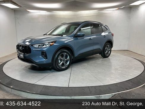 Used 2025 Ford Escape ST-Line Select image 1