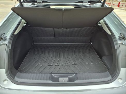 Used 2025 Toyota Prius Limited image 10