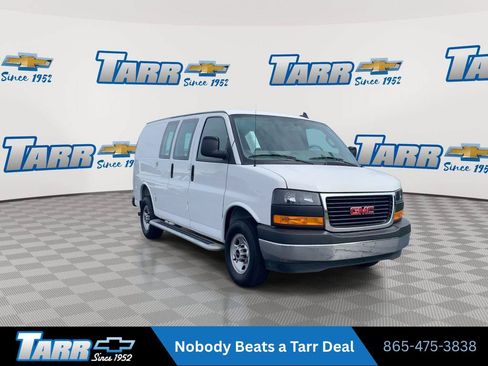 Used 2025 GMC Savana 2500 w/ Driver Convenience Package RWD image 3