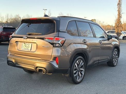 Used 2025 Subaru Forester Touring w/ Popular Package - Touring image 5