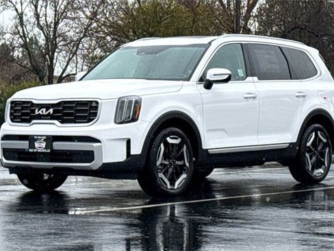 New 2025 Kia Telluride S image 8