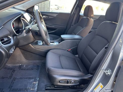 Used 2023 Chevrolet Malibu LT image 9