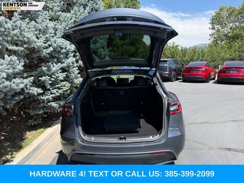Used 2023 Tesla Model Y Long Range AWD/4WD image 29