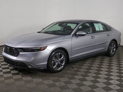 Used 2024 Honda Accord EX image 8