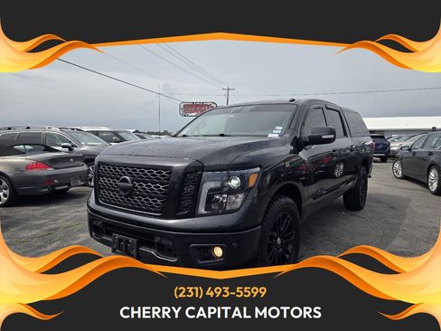 Used 2019 Nissan Titan SV w/ SV Convenience Package AWD/4WD image 1