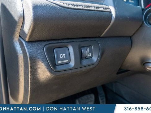 Used 2021 GMC Acadia SLT w/ Elevation Edition FWD image 8