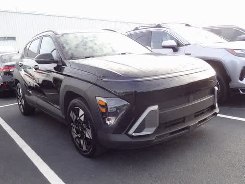 Used 2024 Hyundai Kona SEL image 3