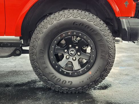 Used 2025 Ford Bronco Stroppe Edition AWD/4WD image 11