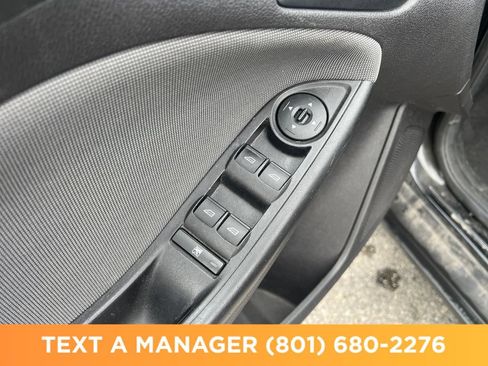 Used 2014 Ford Focus SE FWD image 13