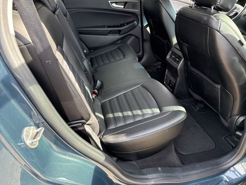 Used 2019 Ford Edge SEL w/ Equipment Group 201A image 25