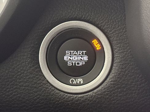 Used 2022 RAM 1500 Big Horn AWD/4WD image 18