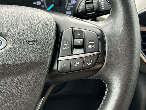 Used 2022 Ford Escape SE w/ SE Sport Appearance Package image 27