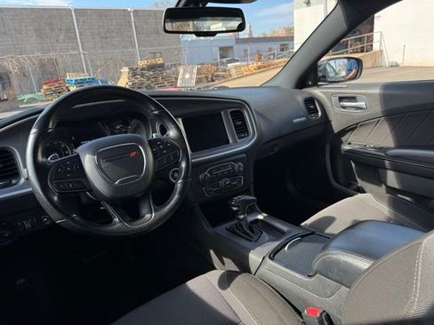 Used 2022 Dodge Charger SXT w/ Blacktop Package AWD/4WD image 16