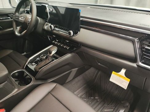 New 2026 GMC Canyon Elevation w/ Convenience Package image 8