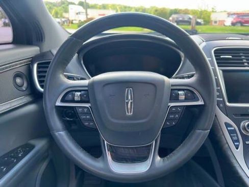 Used 2019 Lincoln Nautilus Reserve AWD/4WD image 27