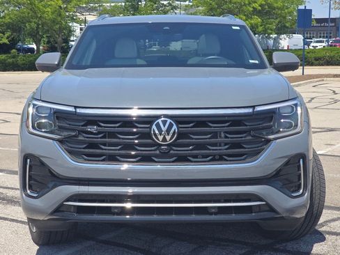 Used 2025 Volkswagen Atlas Cross Sport SEL Premium R-Line AWD/4WD image 13