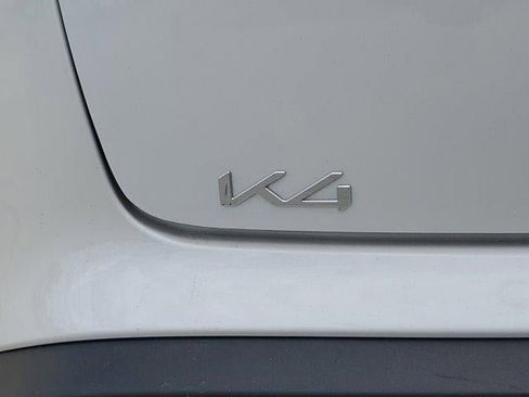 Used 2025 Kia K4 EX image 5