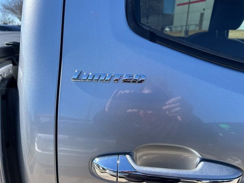 Used 2023 Toyota Tacoma Limited image 3