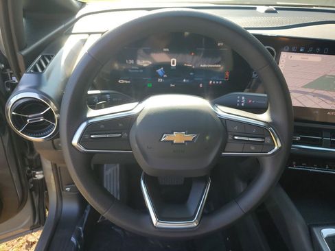 New 2026 Chevrolet Equinox EV LT image 25