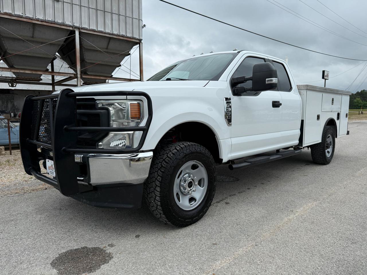 Used 2022 Ford F350 XL w/ Power Equipment Group AWD/4WD image 1