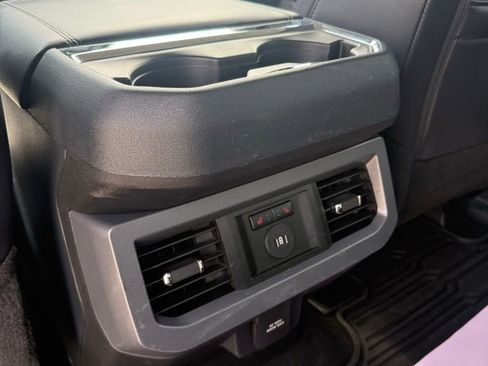 Used 2025 Ford F350 Lariat w/ Chrome Package AWD/4WD image 19