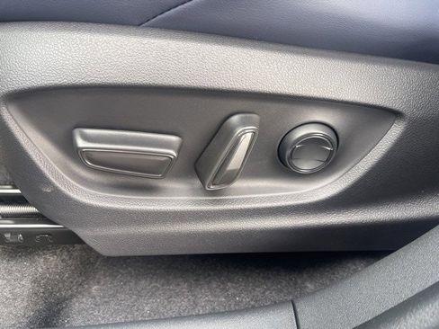 New 2026 Subaru Solterra image 17