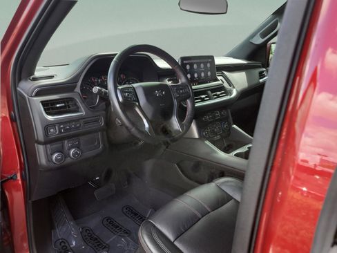 Used 2021 Chevrolet Tahoe RST w/ Luxury Package image 19