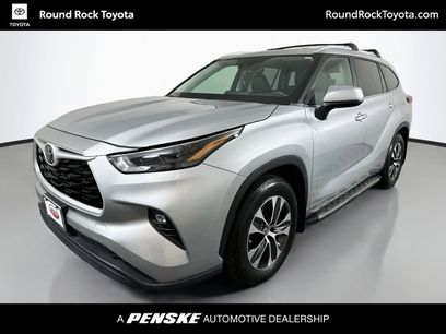 Used 2023 Toyota Highlander XLE